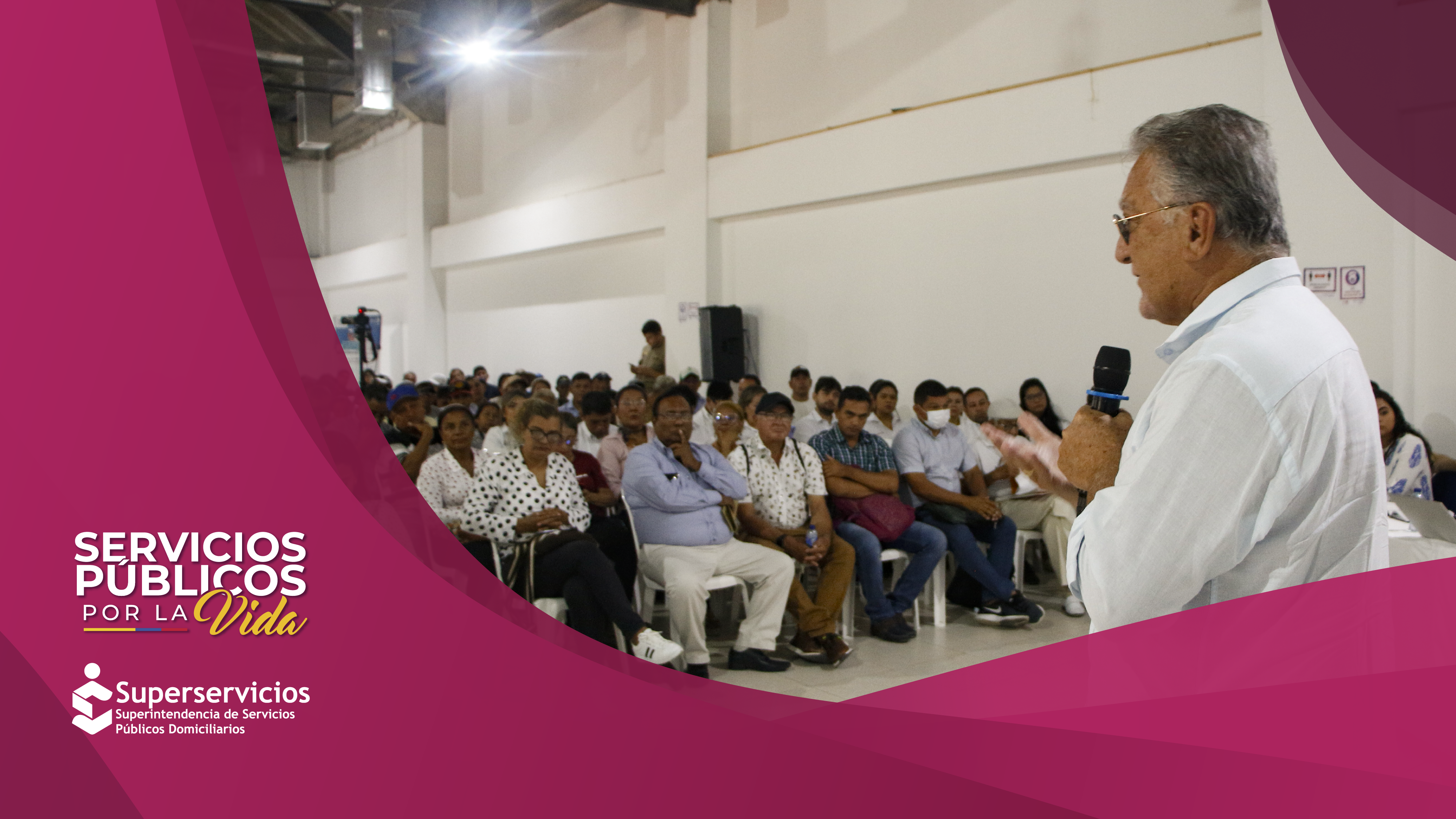 El Superintendente, Dagoberto Quiroga Collazos, en Sincelejo