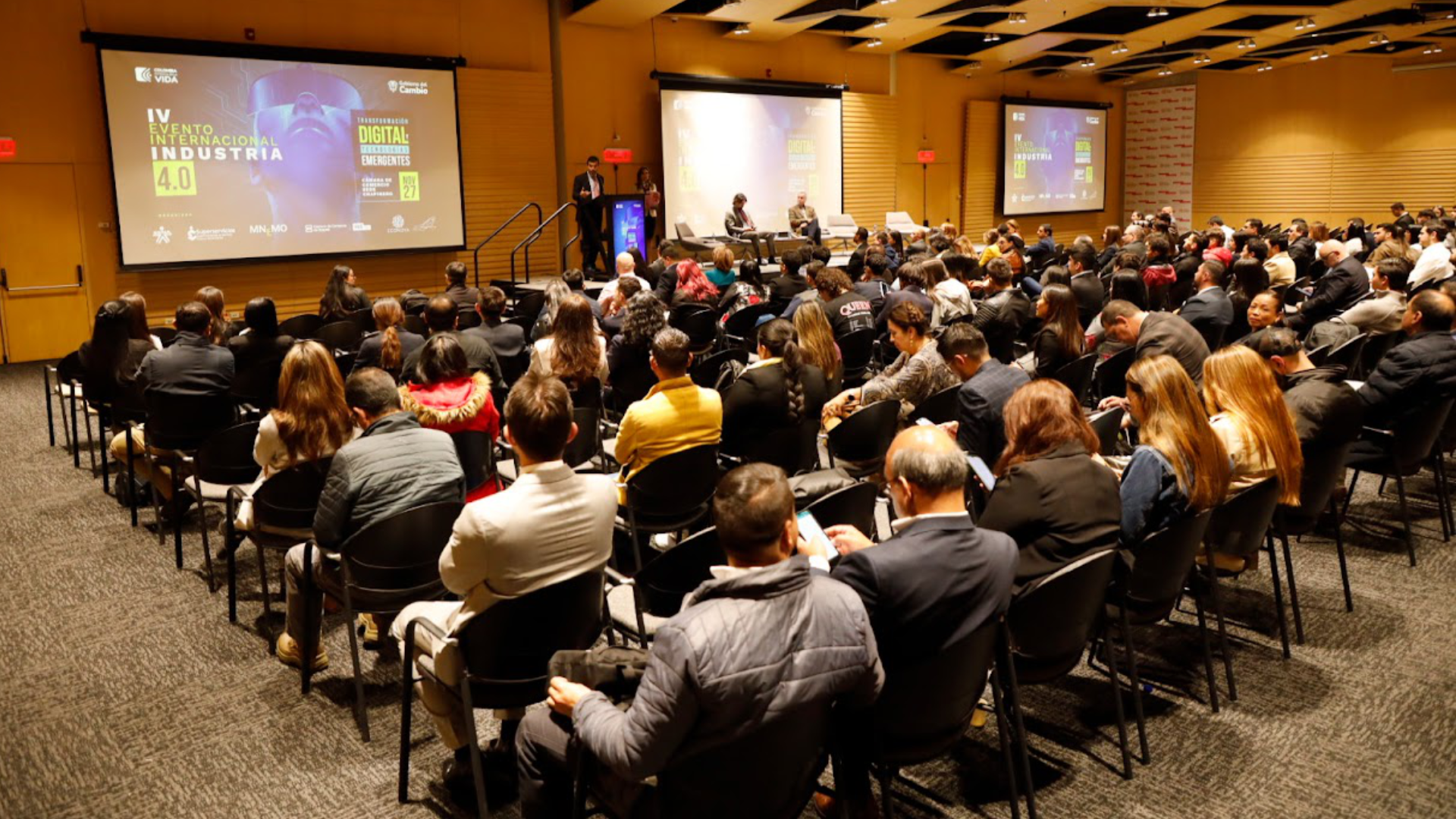 Asistentes IV evento internacional de industria 4.0