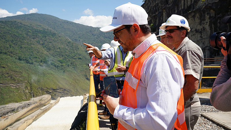 Superintendente de Servicios Públicos Domiciliarios, Felipe Durán Carrón, en su más reciente visita de inspección a la Hidroeléctrica de Ituango.