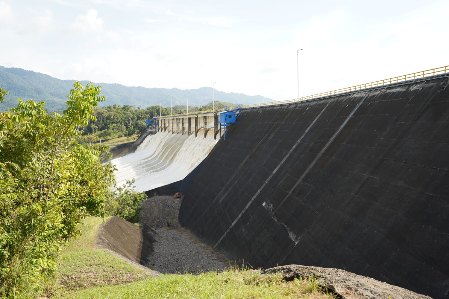 Superservicios inició indagaciones preliminares orientadas a verificar la gestión de los embalses por parte de los agentes generadores del Sistema Interconectado Nacional