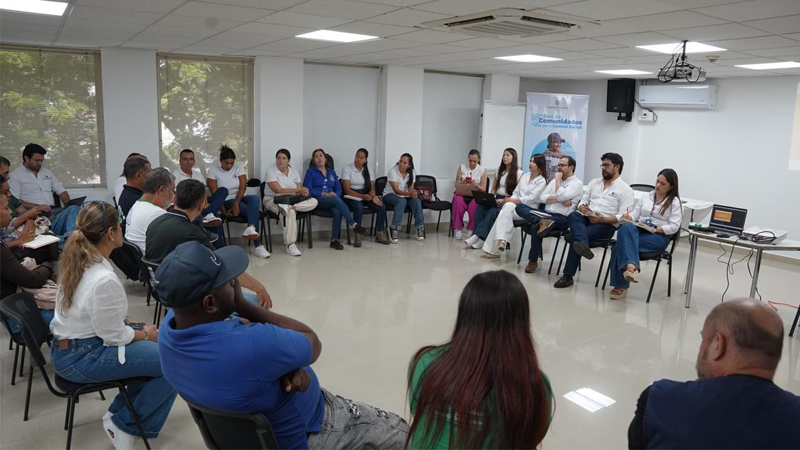 Superservicios sostuvo un encuentro con 18 asociaciones de recicladores de Cali